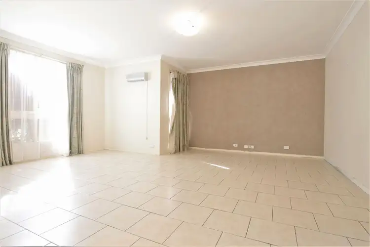 Fifth view of Homely house listing, 2 Jay Court, Werribee VIC 3030