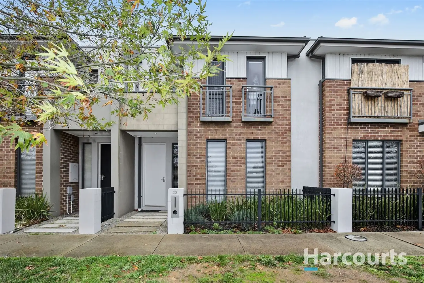 Main view of Homely townhouse listing, 23 Willoby Drive, Alfredton VIC 3350