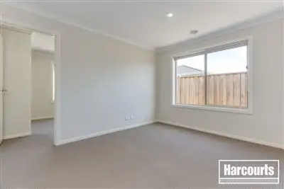 Sixth view of Homely house listing, 3 Bradshaw Way, Cranbourne East VIC
