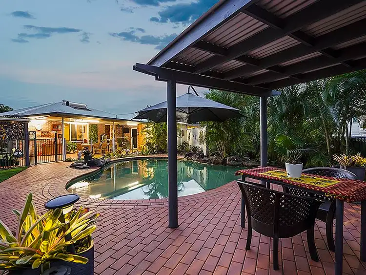 13 Brandy Court, Eatons Hill QLD 4037