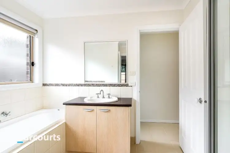 Fifth view of Homely unit listing, 2/35 Sudholz Street, Bittern VIC 3918
