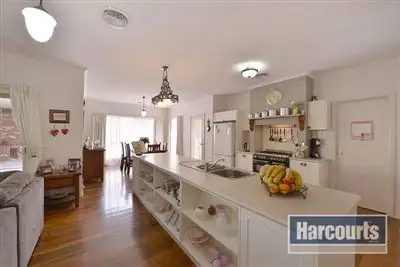 Second view of Homely house listing, 4 Bushy Court, Langwarrin VIC