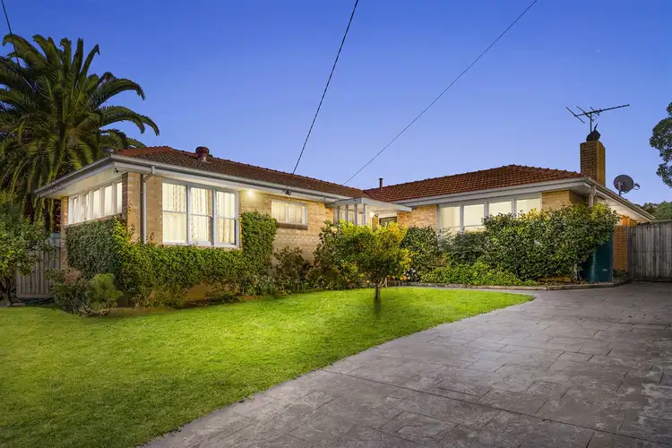 1 Howell Drive, Mount Waverley VIC 3149