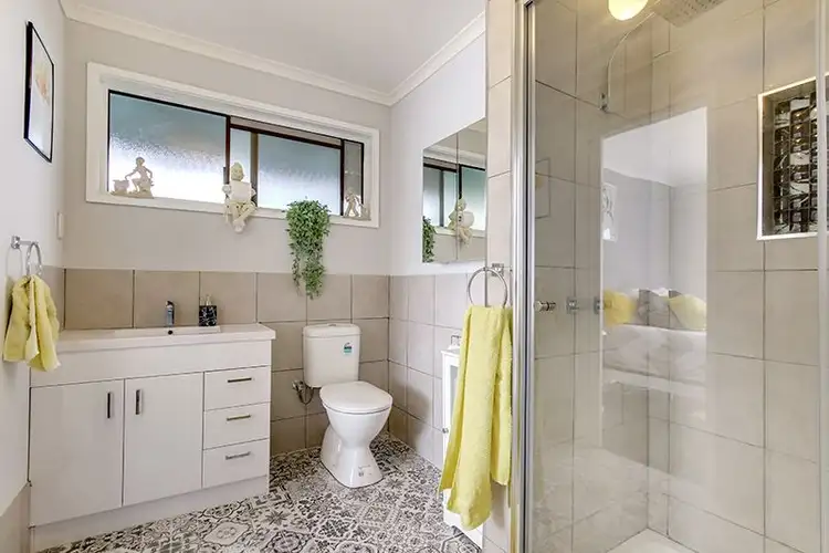 Fifth view of Homely house listing, 3 Tambo court, Kalimna VIC 3909