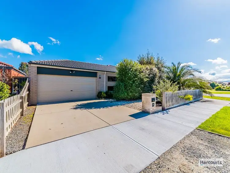 18 Oak Avenue, Longwarry VIC 3816