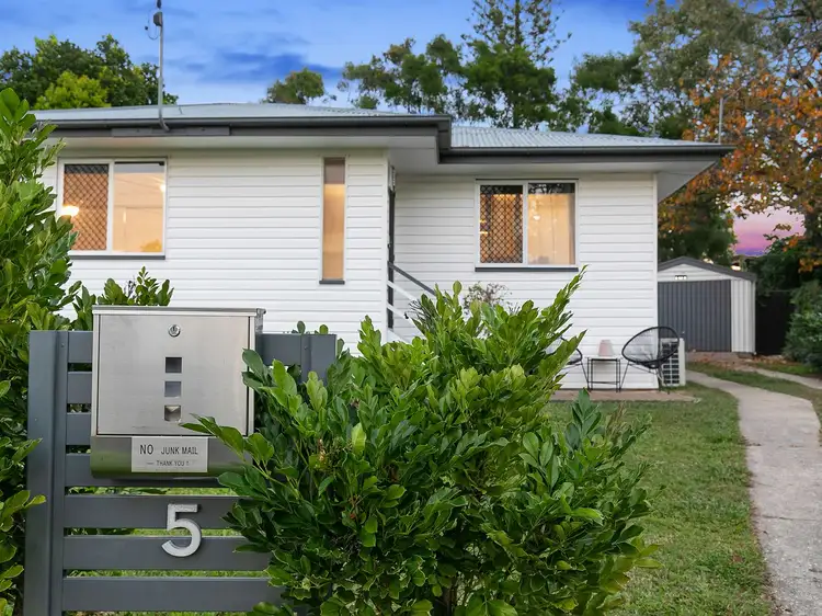 5 Ellora St, Brighton QLD 4017