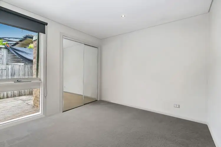 Fifth view of Homely unit listing, 3/813 Nepean Highway, Mornington VIC 3931