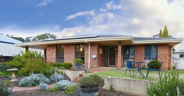 8 Turner Rd, Bridgetown WA 6255