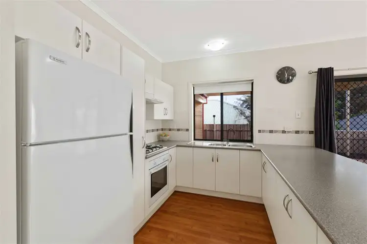 Sixth view of Homely house listing, 2 Hanna Close, Hackham SA 5163