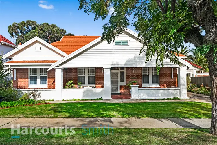 18 Roslyn Street, Largs Bay SA 5016