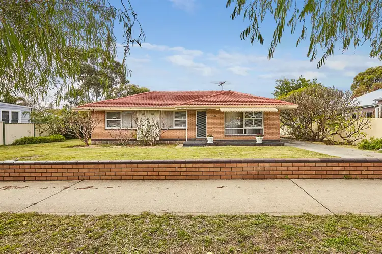 44 Central Avenue, Beaconsfield WA 6162