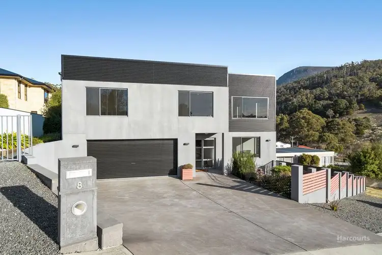 8 Olive Grove, Lenah Valley TAS 7008