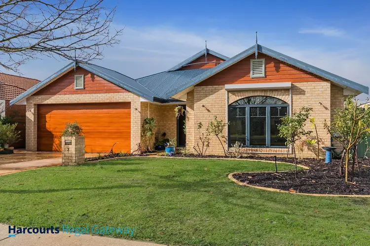 7 Bendee Drive, Atwell WA 6164