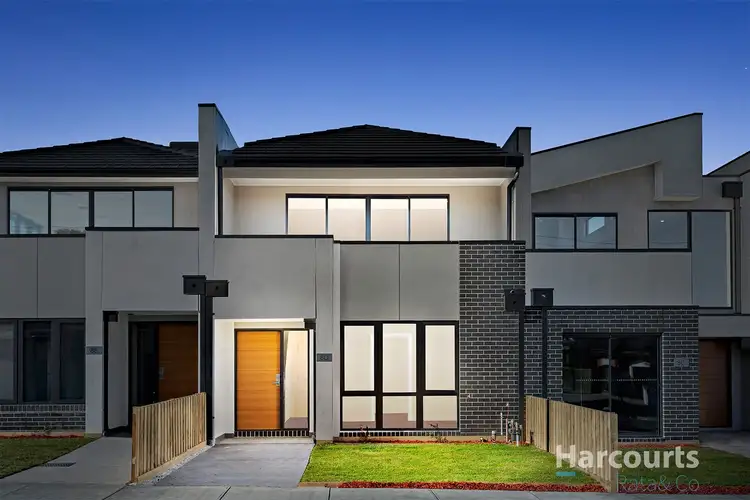 Main view of Homely townhouse listing, 8D Hensley Road, Lalor VIC 3075