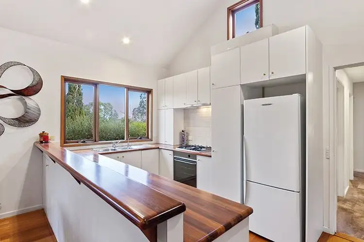 Fifth view of Homely house listing, 3b Homebush Court, Ringwood East VIC 3135