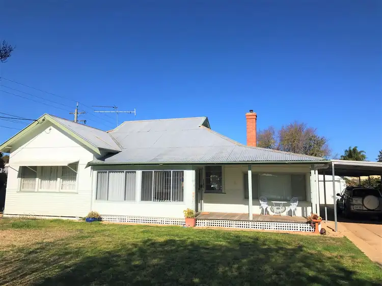 362 Church Street, Hay NSW 2711