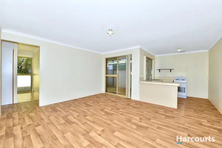 Sixth view of Homely semi-detached listing, 1/19 Oaklands Avenue, Halls Head WA 6210