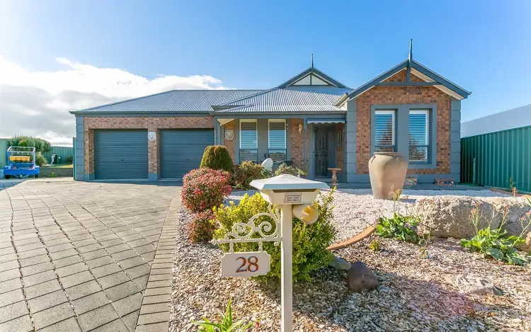 28 Tripp Street, Encounter Bay SA 5211