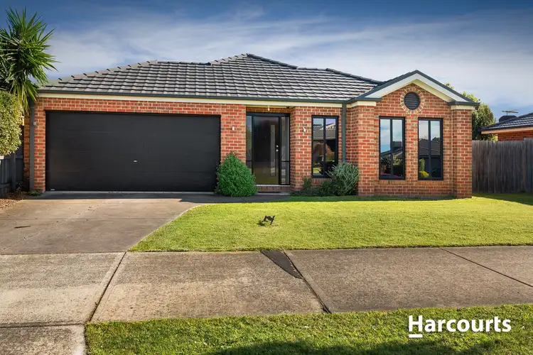 17 Dempster Way, Berwick VIC 3806