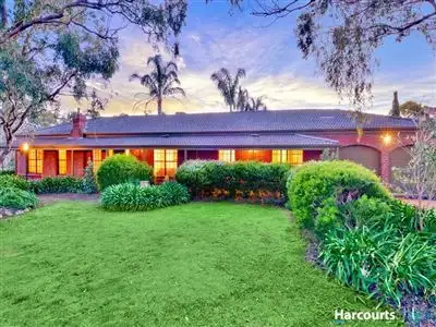 18 Daveys Road, Flagstaff Hill SA 5159