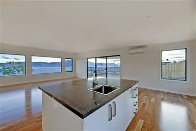 Sixth view of Homely unit listing, 2/612 Oceana Drive, Howrah TAS 7018