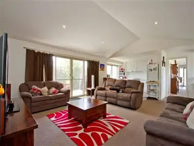 Fifth view of Homely house listing, 1 Arleon Court, Somerville VIC