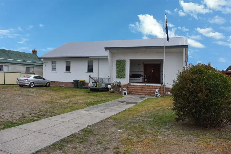54 Merinda Street,, Wallangarra QLD 4383