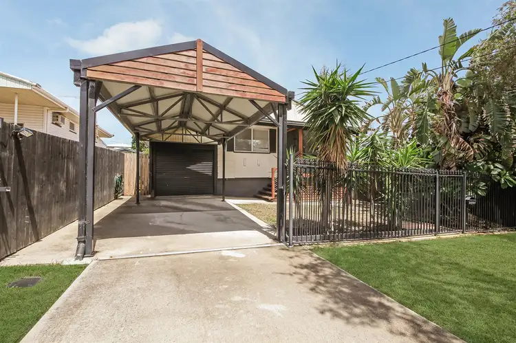 35 Pearl Street, Scarborough QLD 4020