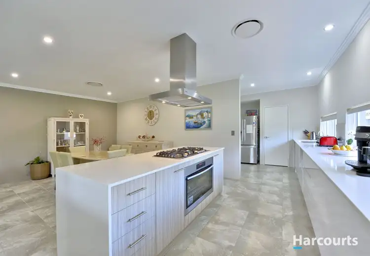 Second view of Homely house listing, 10 Sandalwood Close, Falcon WA 6210