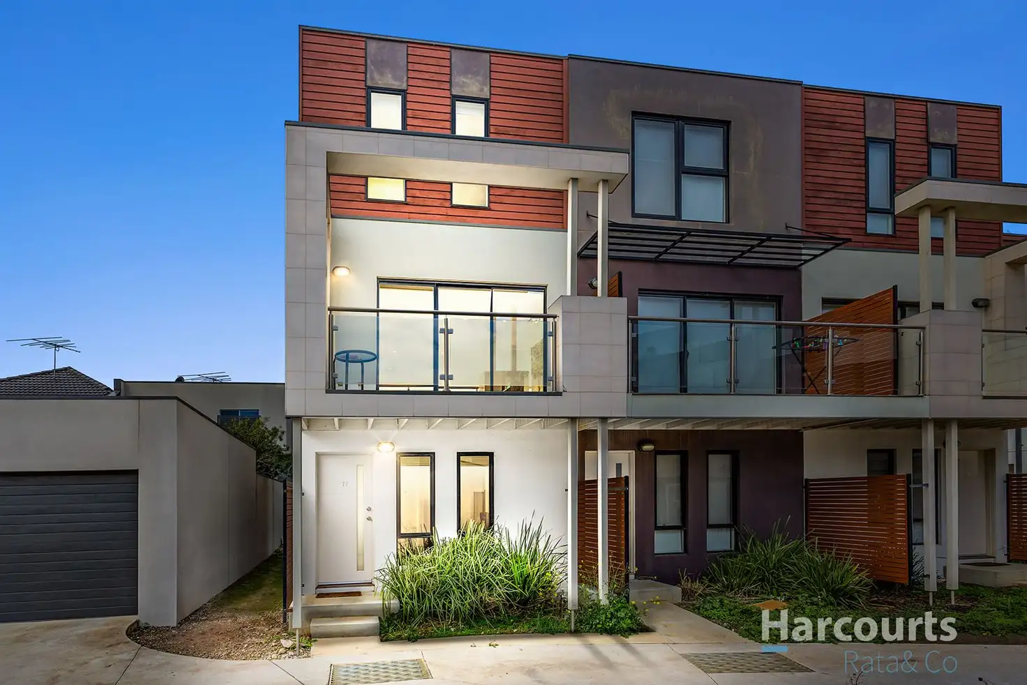 Main view of Homely townhouse listing, 17 Alexander Circuit, Craigieburn VIC 3064