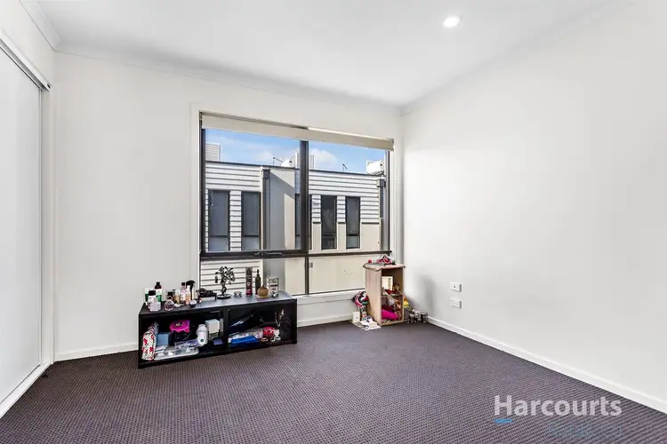 Fifth view of Homely townhouse listing, 17 Alexander Circuit, Craigieburn VIC 3064