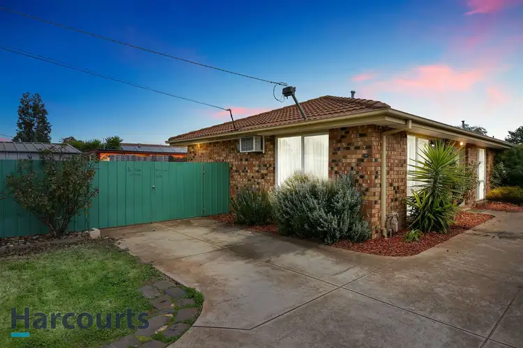 1/23 Hume Avenue, Melton South VIC 3338