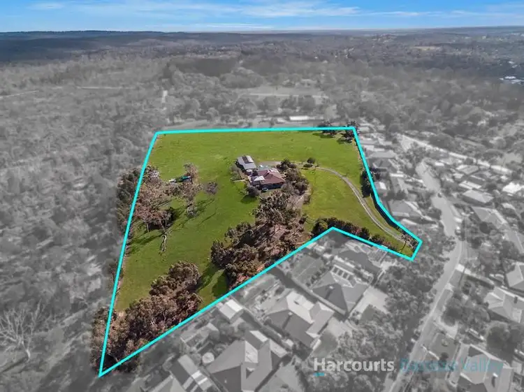 12 Whiteman Road, Williamstown SA 5351