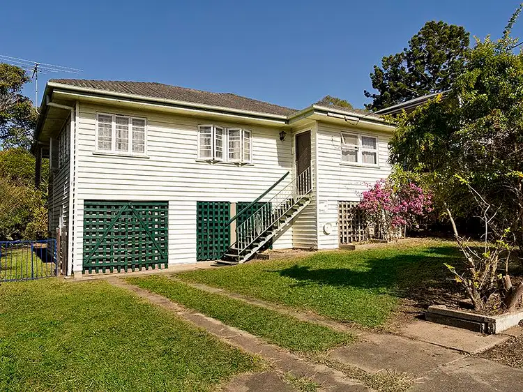 74 Gizerah Street, Mitchelton QLD 4053