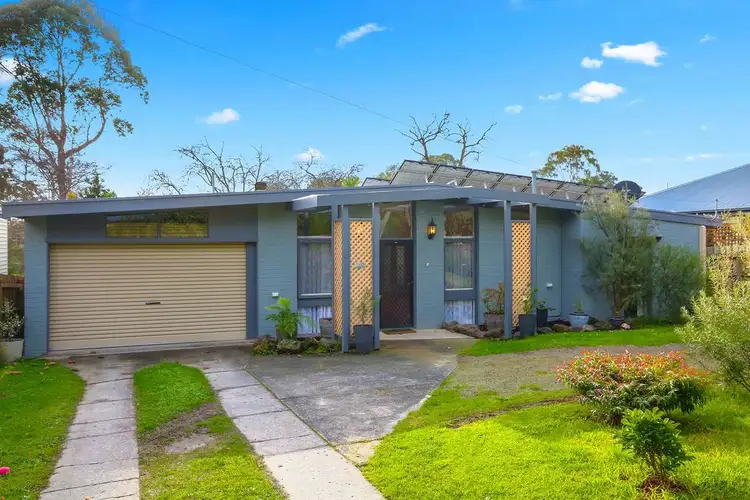 13 Dorothy Road, Mount Evelyn VIC 3796