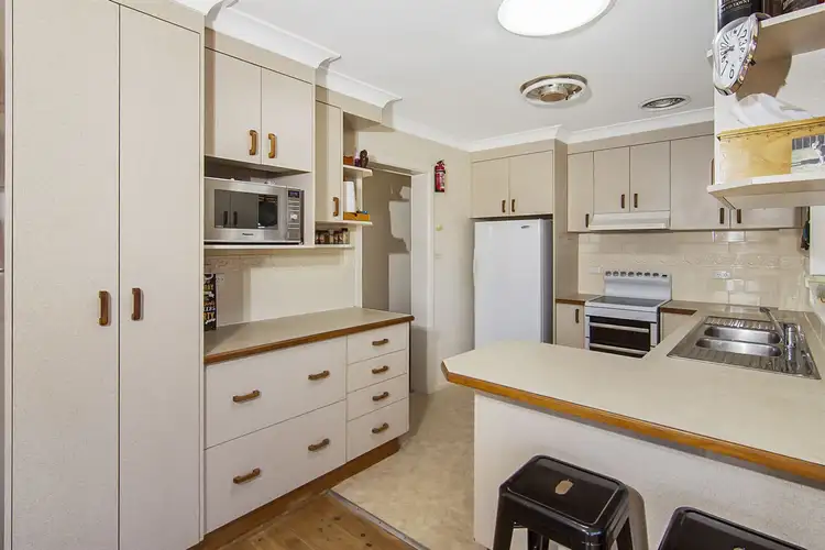 Fifth view of Homely house listing, 8 Diane Street, South Tamworth NSW 2340