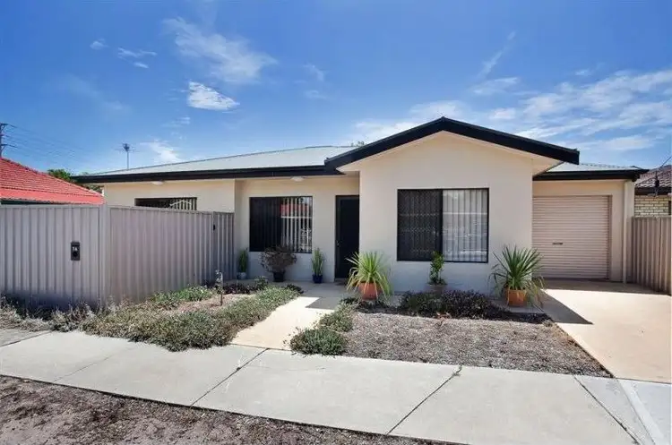 1a Ernest Street, Taperoo SA 5017