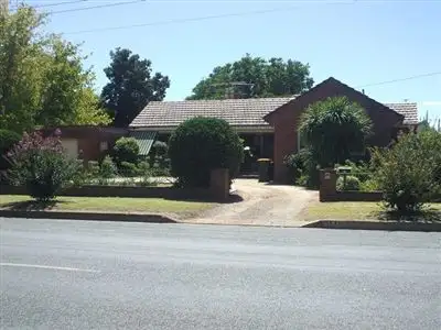 131 Temora Street, Cootamundra NSW