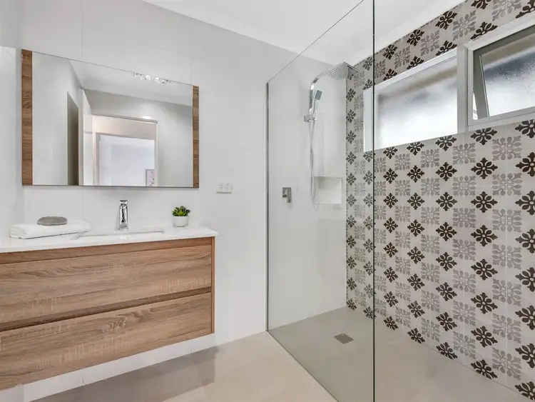 Sixth view of Homely unit listing, 2/10 Rosedale Crescent, Ringwood East VIC 3135
