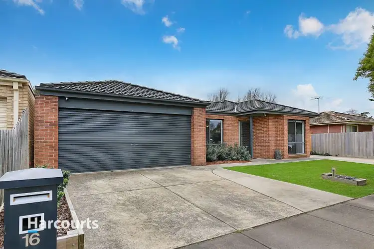 16 Wolverene Street, Hastings VIC 3915