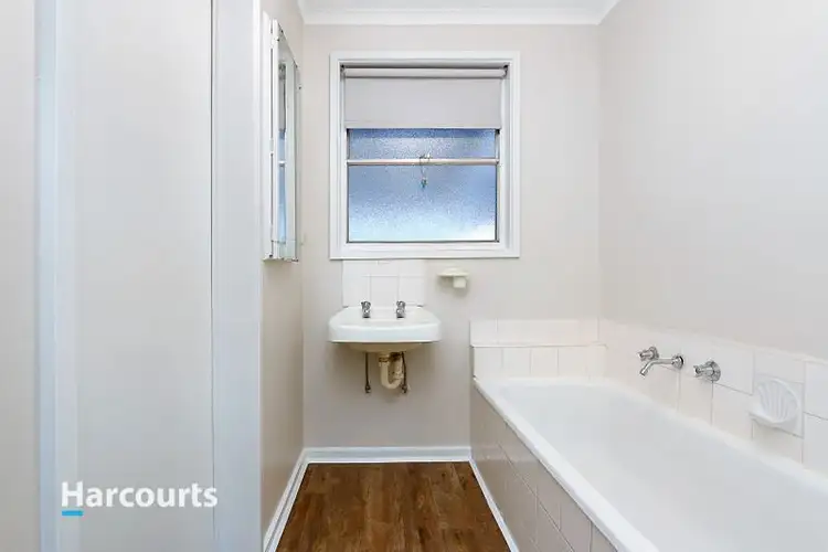 Seventh view of Homely house listing, 1 Otway Court, Hastings VIC 3915