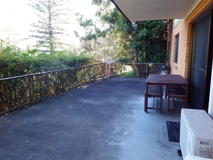 1 Landsborough Street