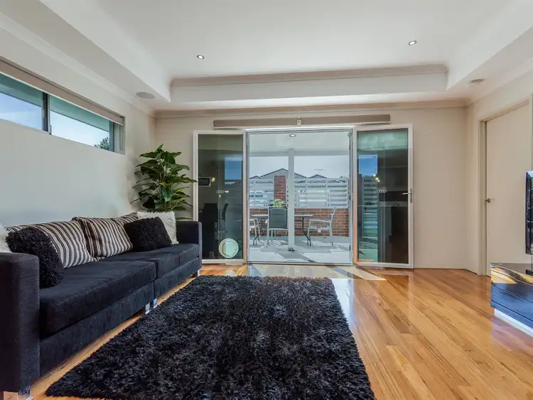 Sixth view of Homely villa listing, 2/1 Humboldt Ent, Aubin Grove WA 6164