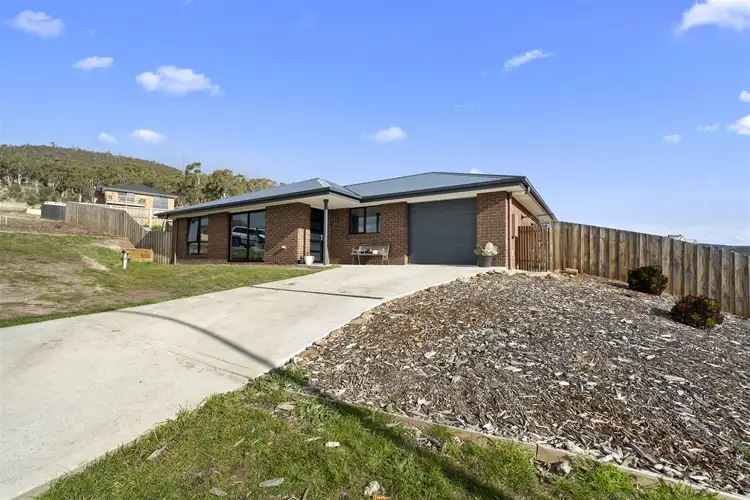 15 Leila Street, New Norfolk TAS 7140