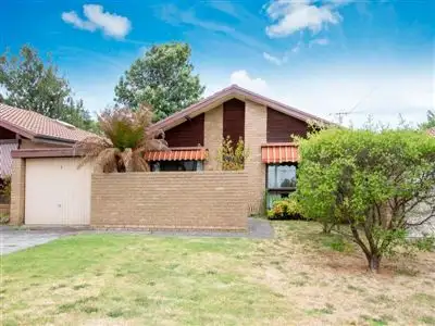 2/1 Hillcrest Road, Frankston VIC