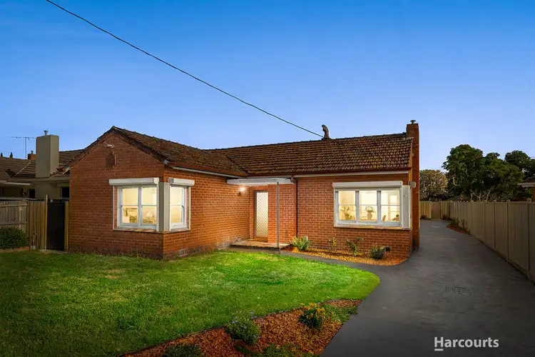 1/98 Haughton Road, Oakleigh VIC 3166