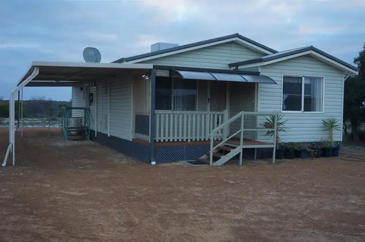 173 Banksia Road, Hopetoun WA 6348