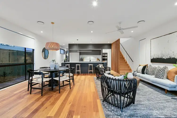 19 Walkers Drive, Balmoral QLD 4171