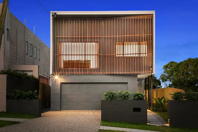 Second view of Homely house listing, 19 Walkers Drive, Balmoral QLD 4171