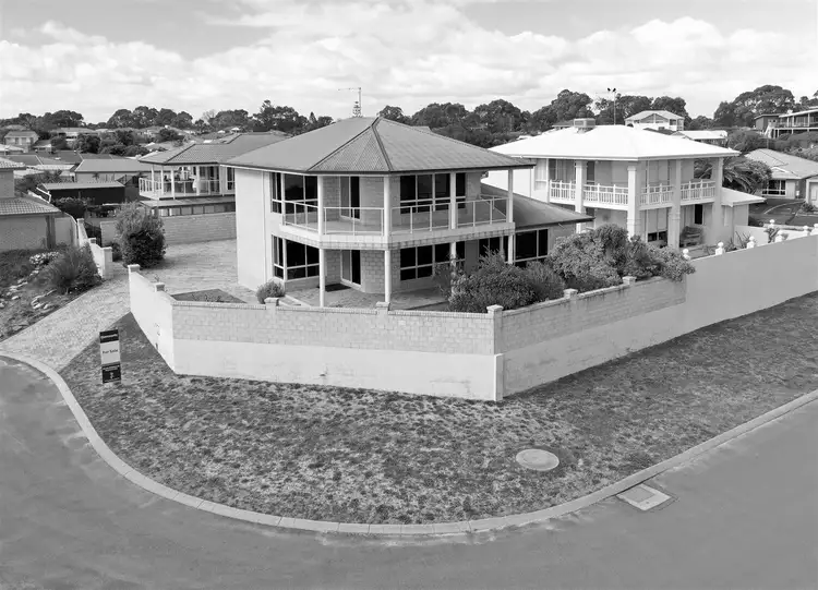 1B Petina Court, Silver Sands WA 6210